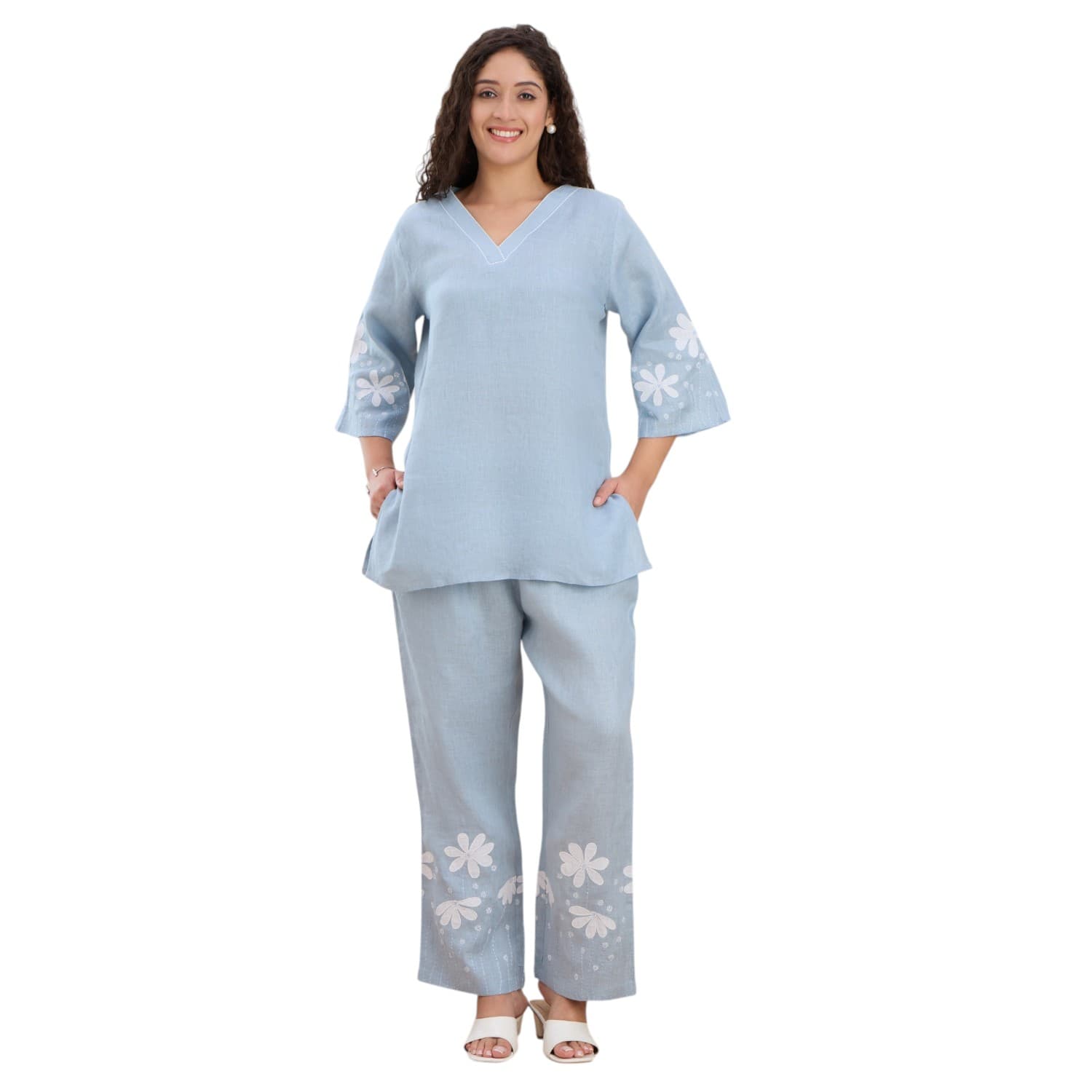 Powder blue linen co-ord with white linen daisy appliqué.